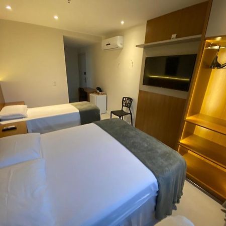 Suite Tripla Hotel America カンポス・ドス・ゴイタカゼス エクステリア 写真